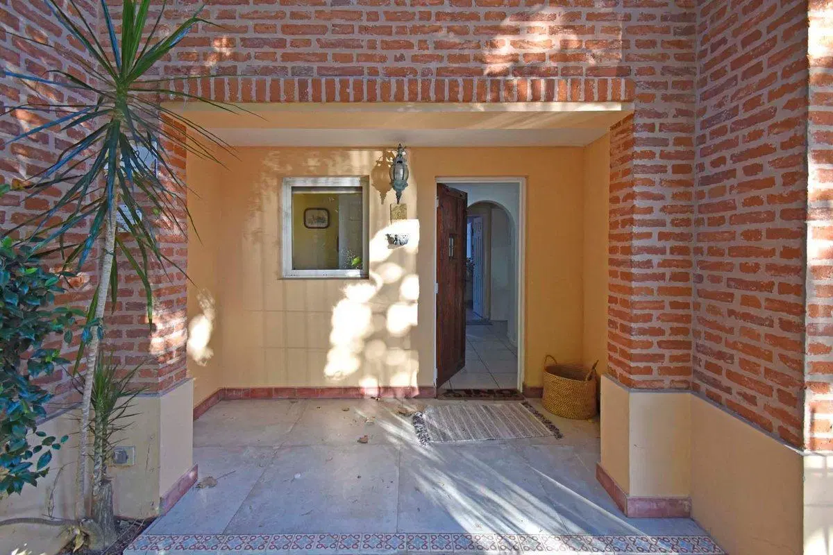 Triplex de 3 dormitorios, jardin y vista al SIC 2