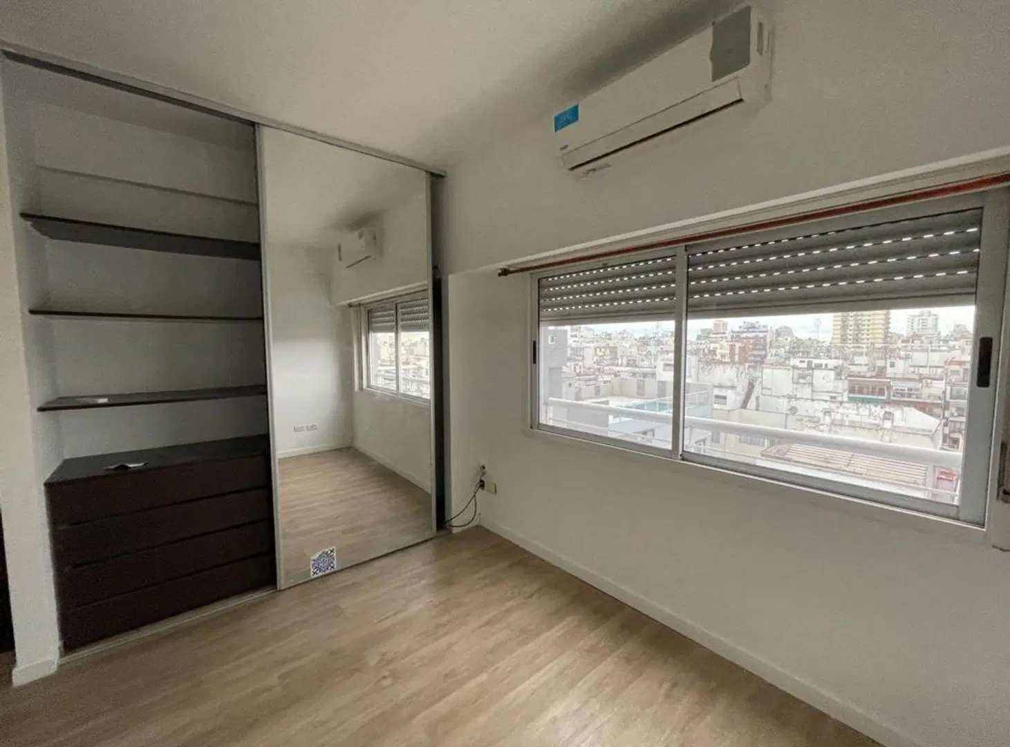 DPTO. 2 AMBIENTES C/AMENITIES AV. RIVADAVIA 6100 4