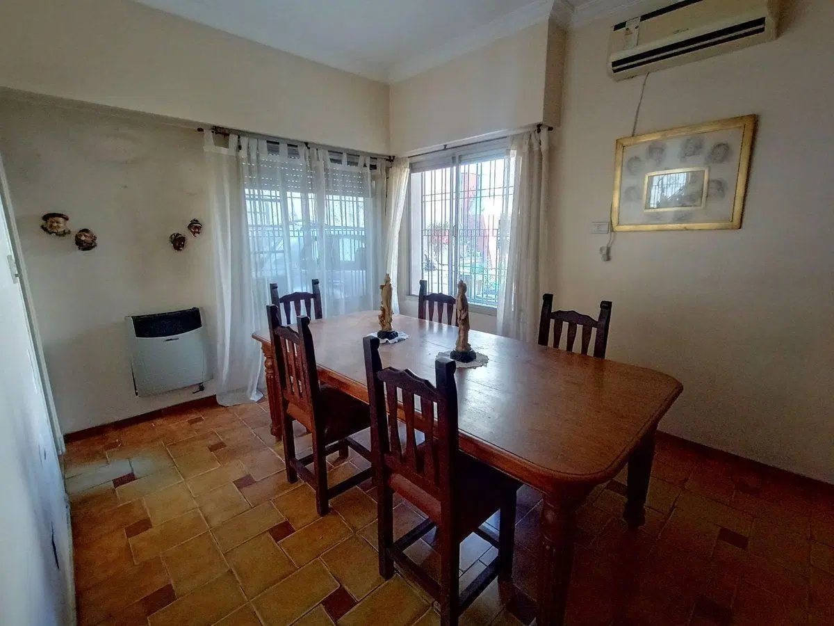 VENTA CASA 5 AMBIENTES AVELLANEDA SARANDI 4