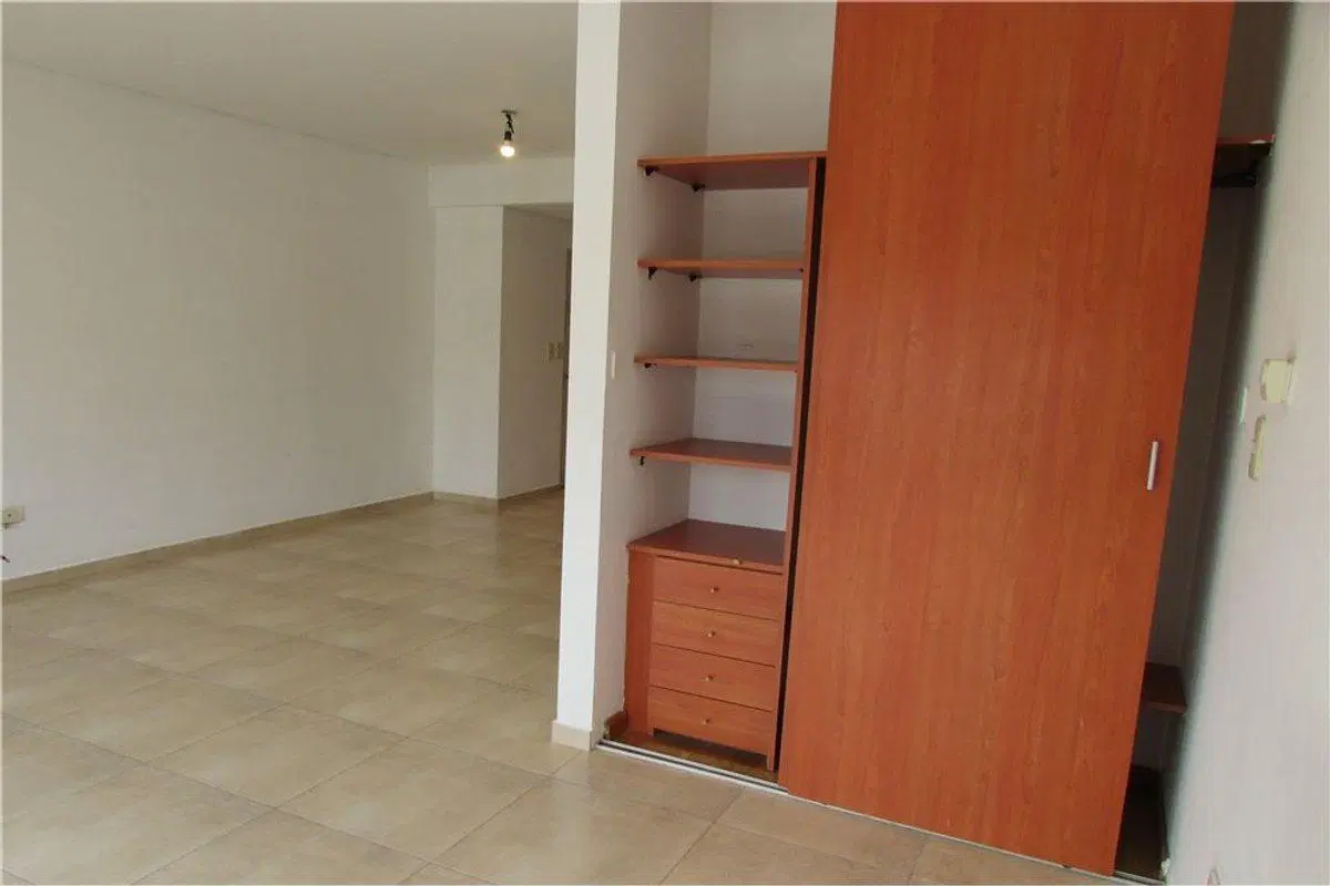 VENTA MONOAMBIENTE NUÑEZ CON BALCON Y COCHERA 4