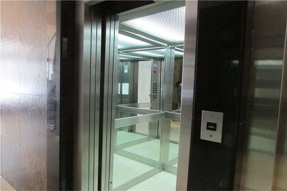 VENTA MONOAMBIENTE NUÑEZ CON BALCON Y COCHERA 5