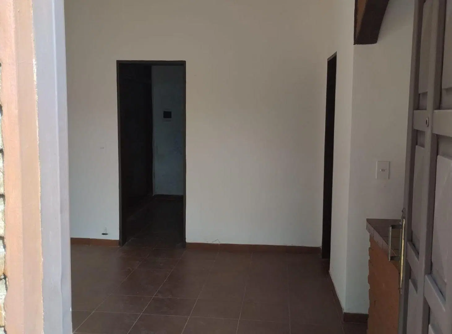 DEPOSITO + VIVIENDA. VENTA EN BLOCK. 4