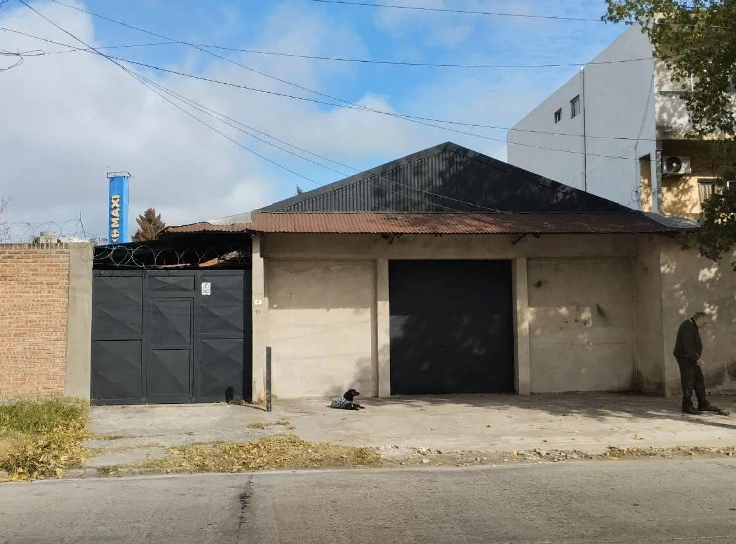DEPOSITO + VIVIENDA. VENTA EN BLOCK. 5