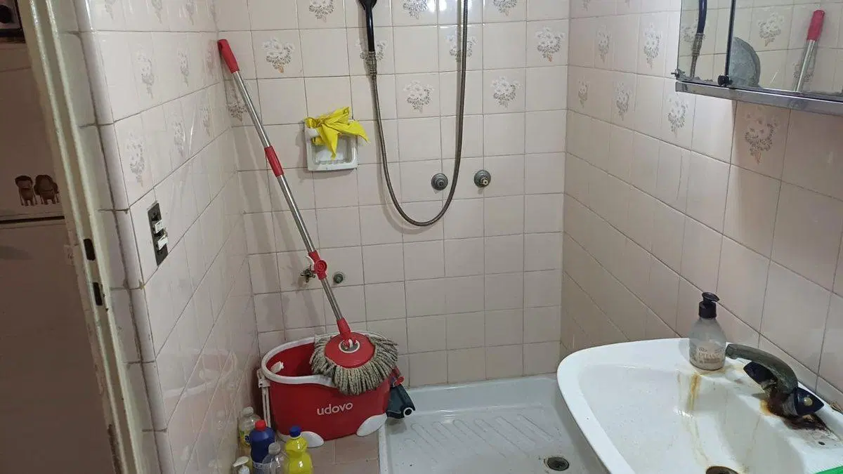 Local Comercial . 3 ambientes. PBAJA Y SOTANO 5