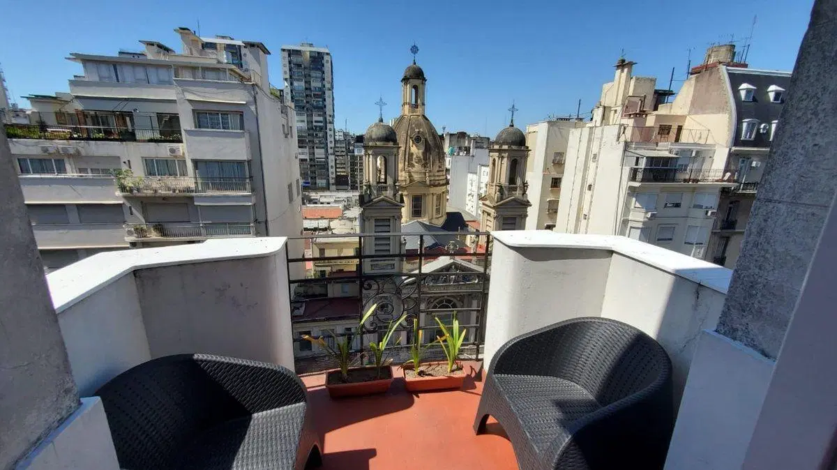 Venta excelente Piso 4 amb en Avenida Santa Fe 5