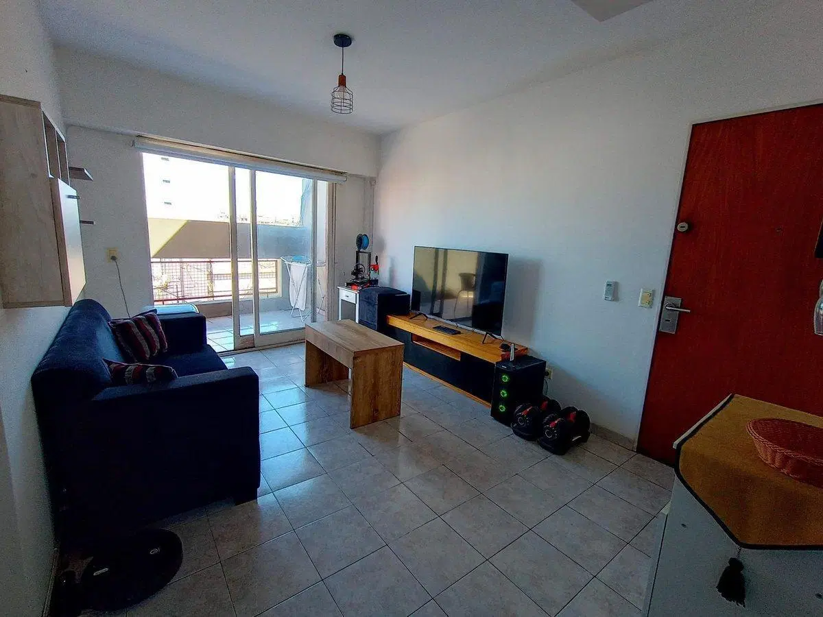 VENTA DEPARTAMENTO 2 AMBIENTES PISO ALTO C/ BALCON 4