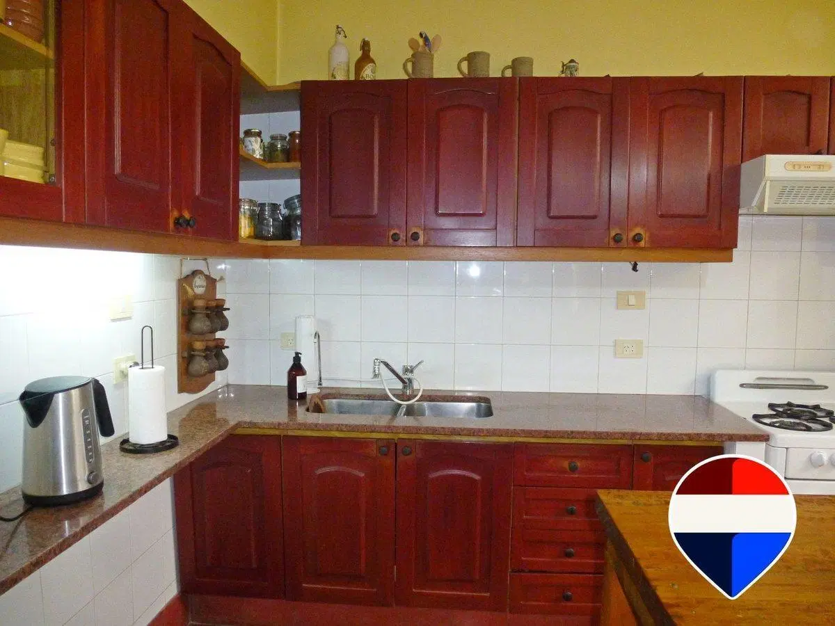 Casa DOS LOTES  oportunidad potencial constructivo 2