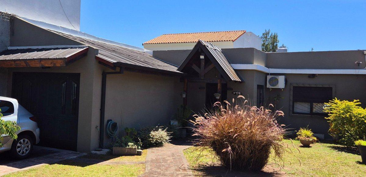 CASA VENTA 3 DORM +PILETA ADELANTO Y CUOTAS