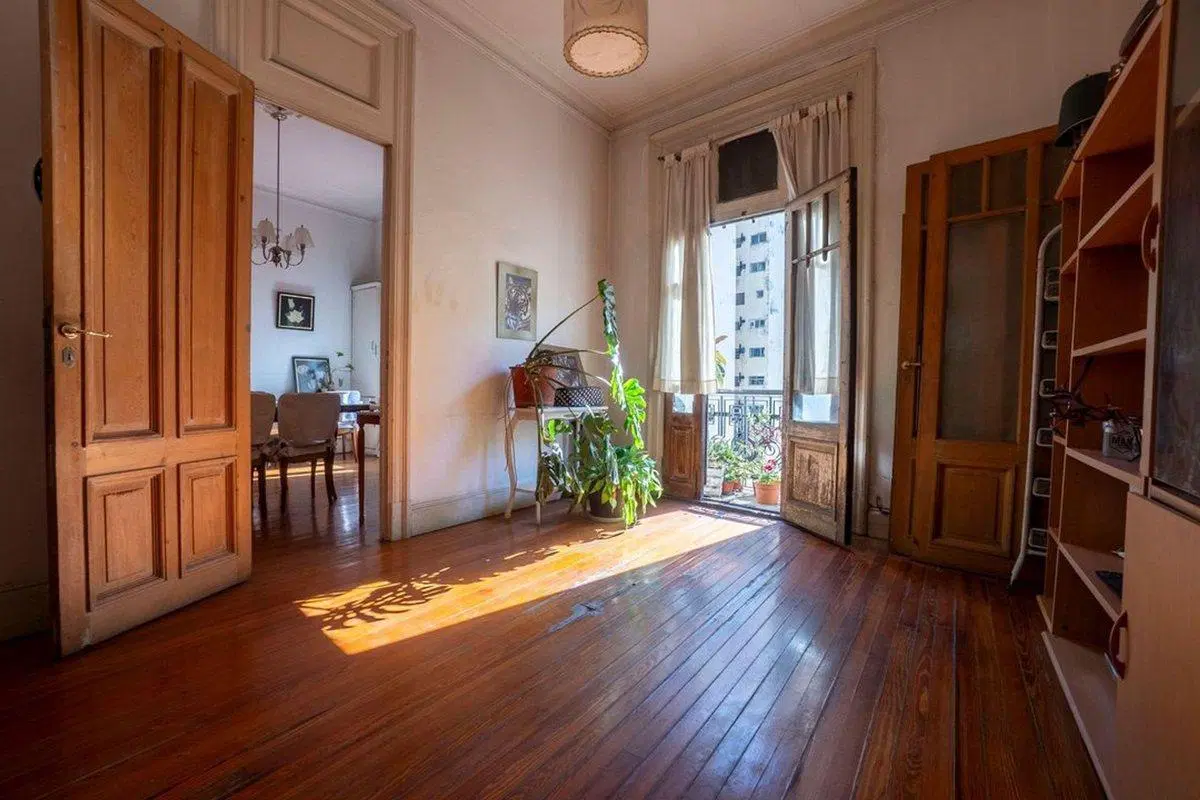 VENTA DEPARTAMENTO 4 AMBIENTES AMPLIOS - CLÁSICO 3