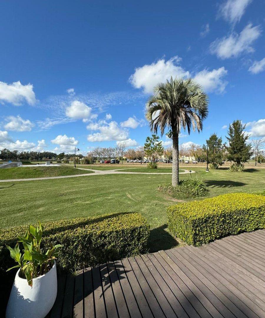 Lote en venta. Área 60, La Escondida. OPORTUNIDAD!