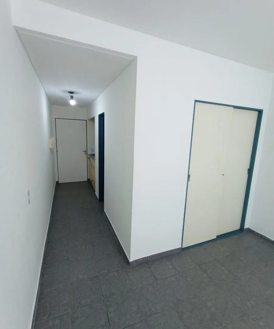 VENTA MONOAMBIENTE CON BALCÓN 2