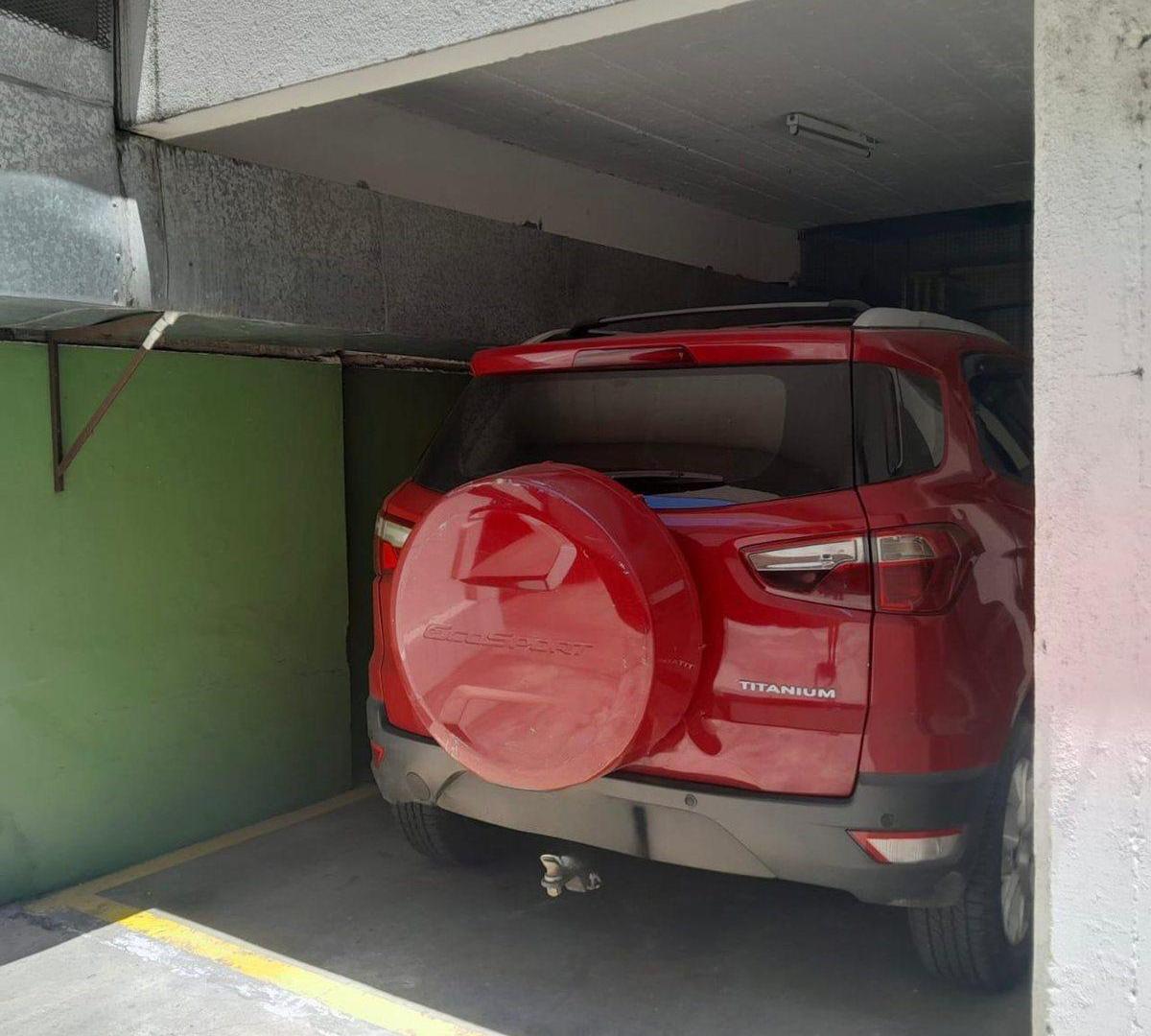 Espaciosa cochera en Caballito