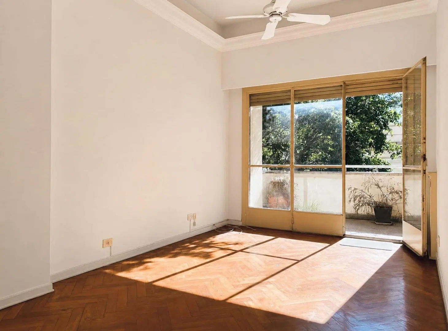 VENTA DEPTO 3 AMBIENTES CON BALCÓN Y DEPENDENCIA 2