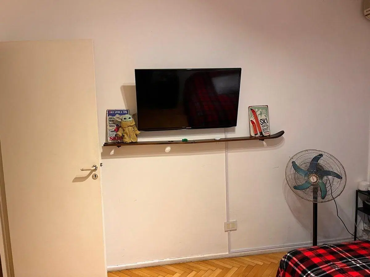 Semipiso Impecable Cuatro Ambientes 3