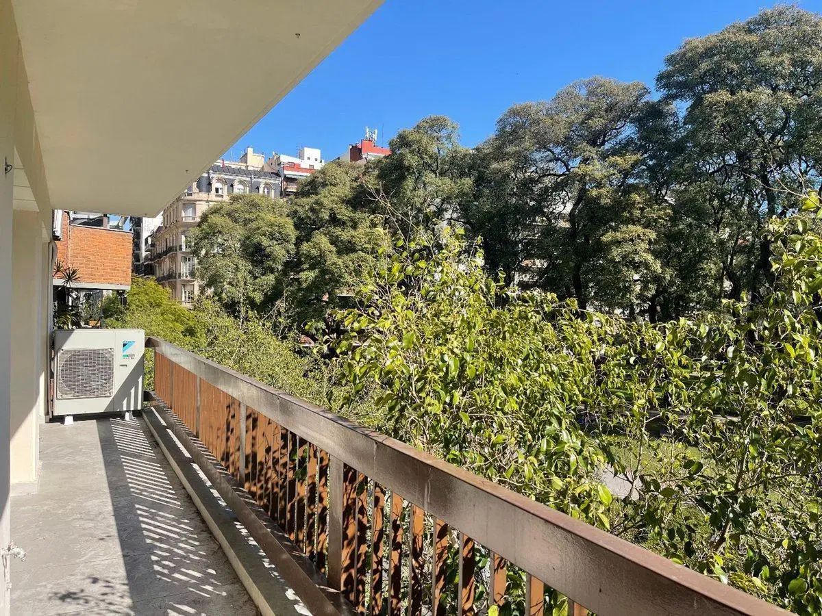 EXCLUSIVO 5 AMB EN RECOLETA C/COCHERA 3