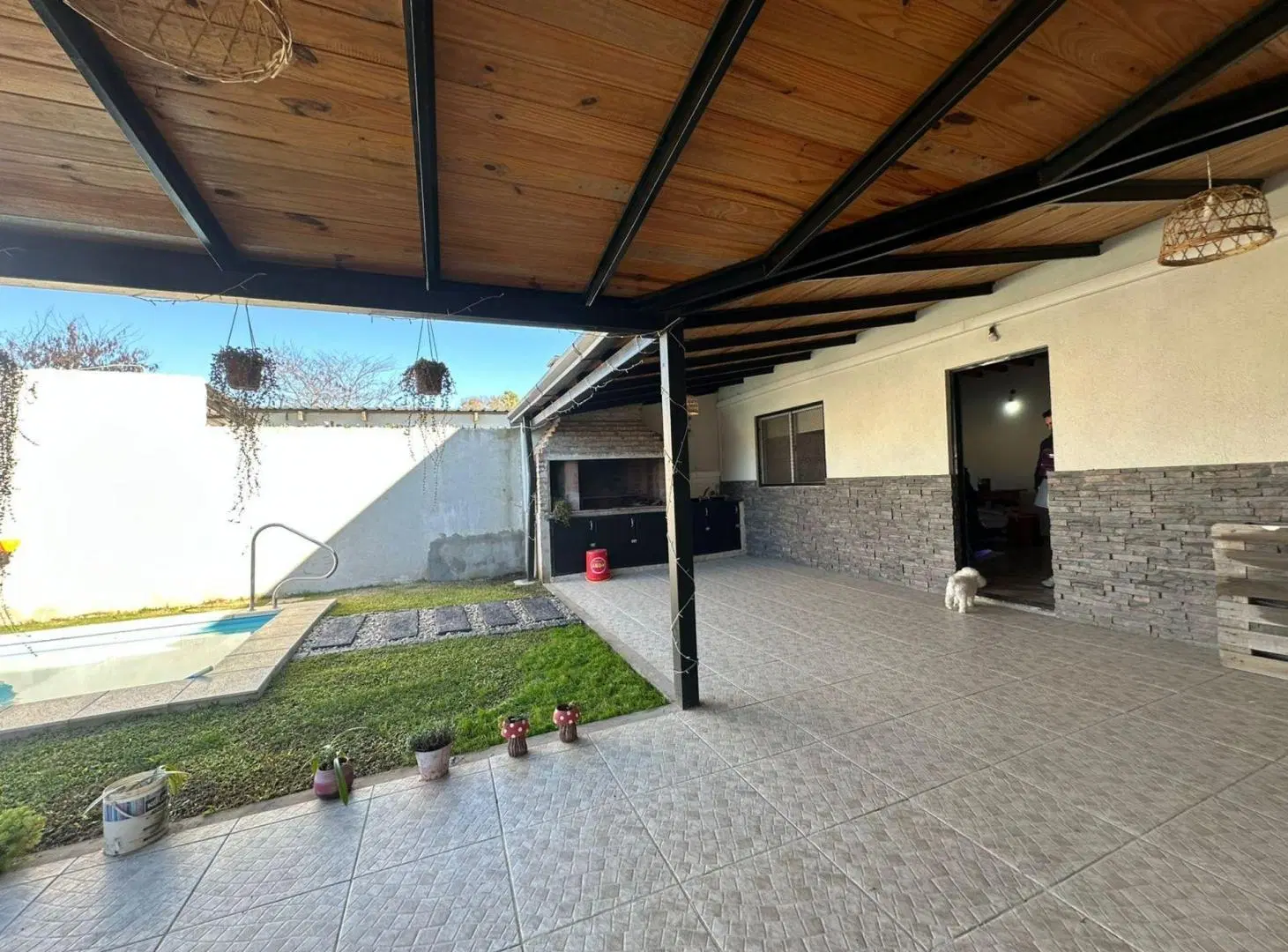 VENTA CASA CON PILETA EN SAN VICENTE 2