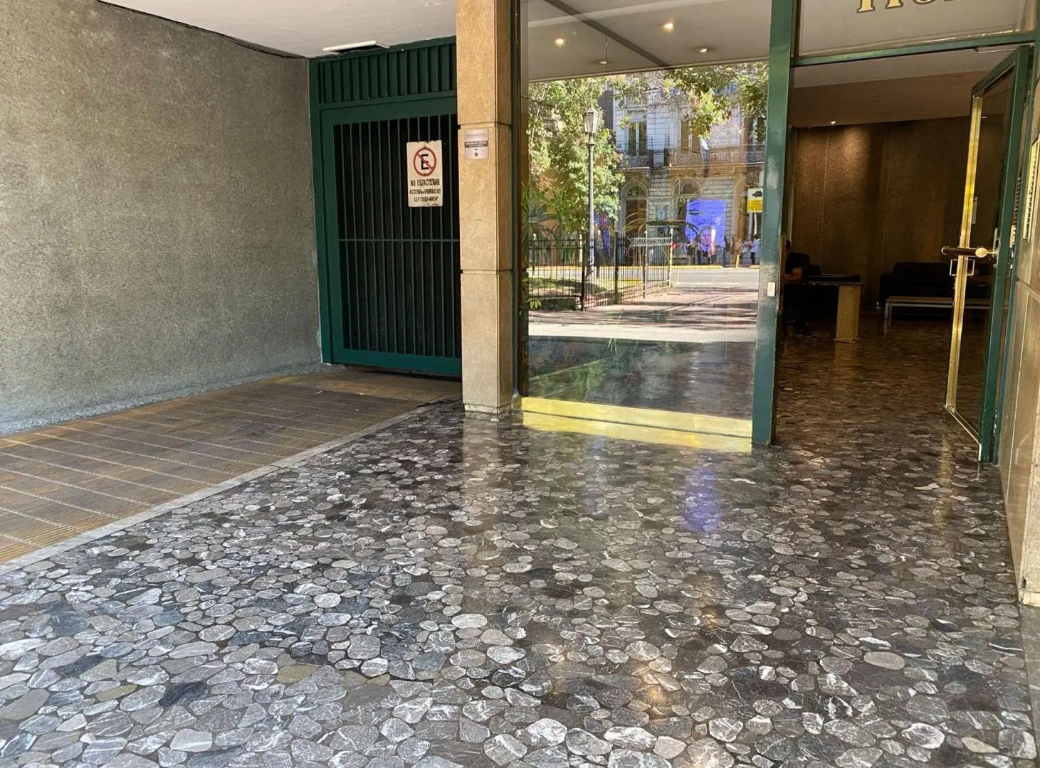 ALQUILER RETIRO | 3 ambientes vistas abiertas 3