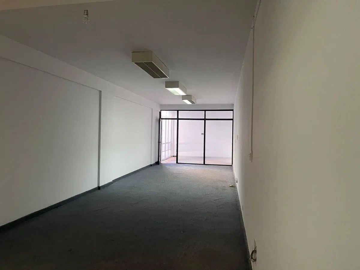 Venta Oficina Libertad 400 Gran Oportunidad 8