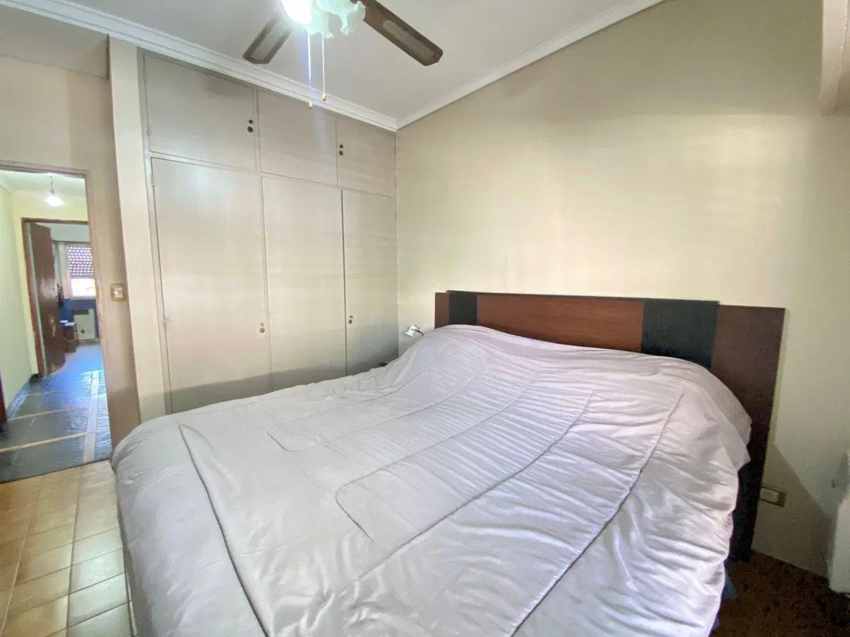 VENTA CASA C/ QUINCHO Y PATIO A METROS DE AV MITRE 5