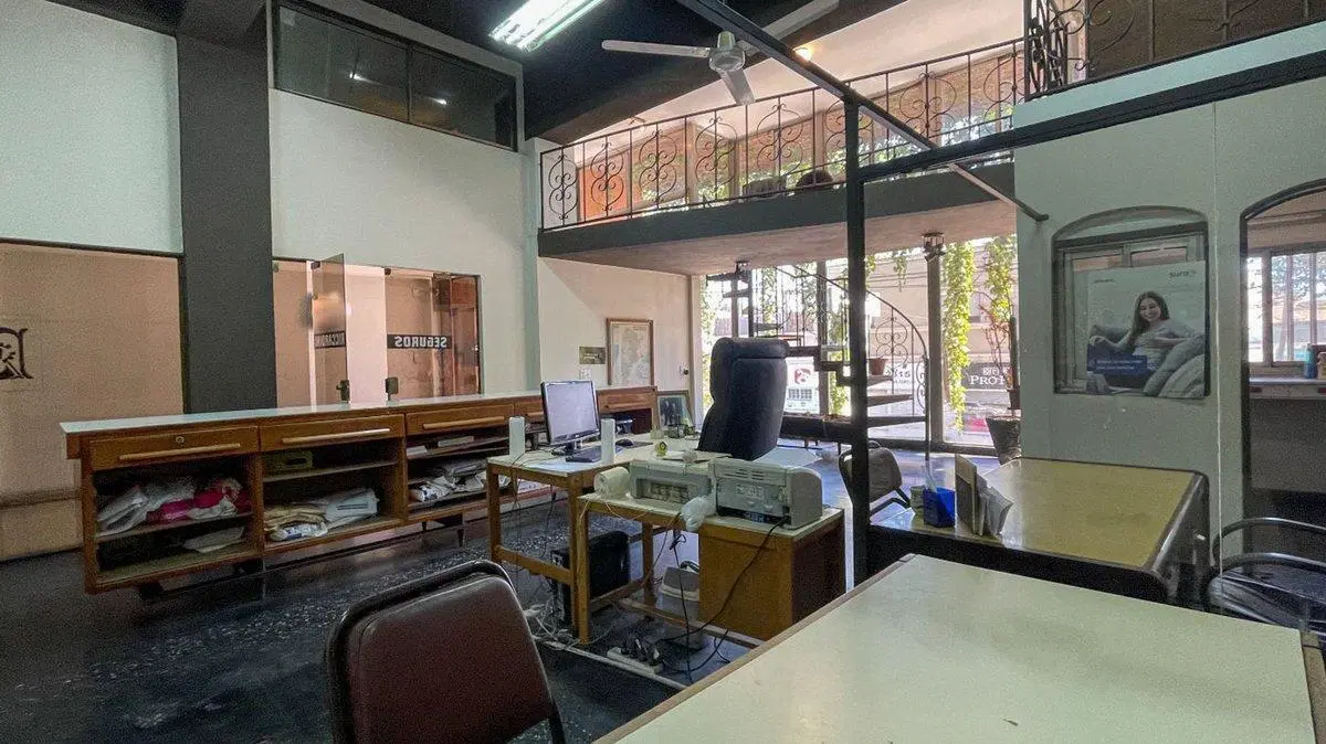 Local Comercial  2 plantas,  y lote  de 365mts 5