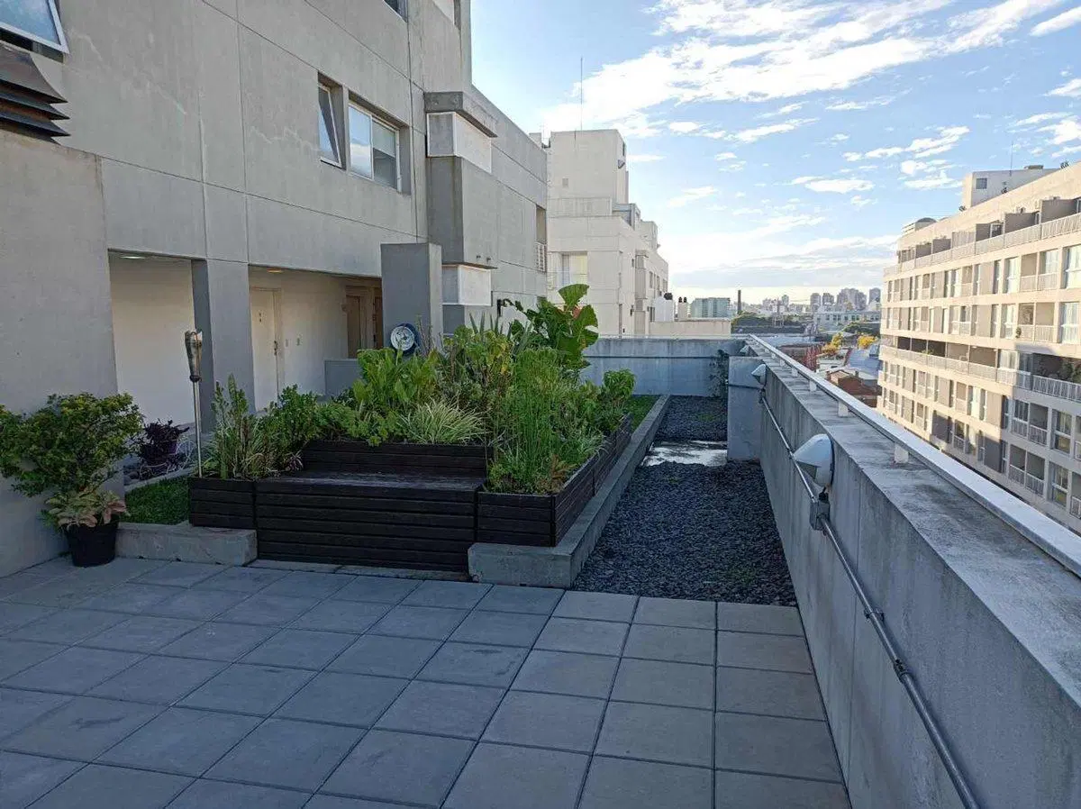 ALQUILER 4 AMBIENTES + COCHERA. 120 M2 EXP $91.000 3