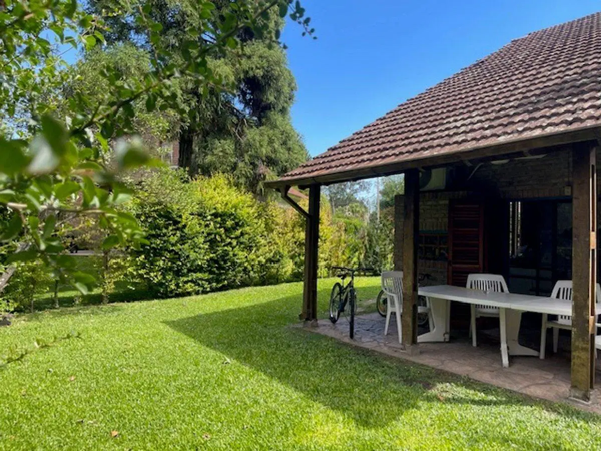 Venta casa Country Club Los Troncos  3 Ambientes 5