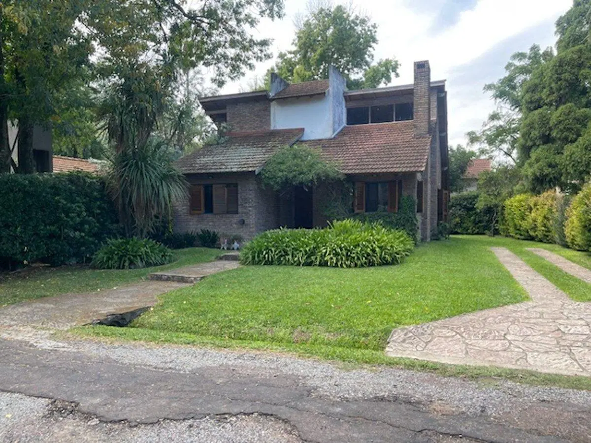 Venta casa Country Club Los Troncos  3 Ambientes 4