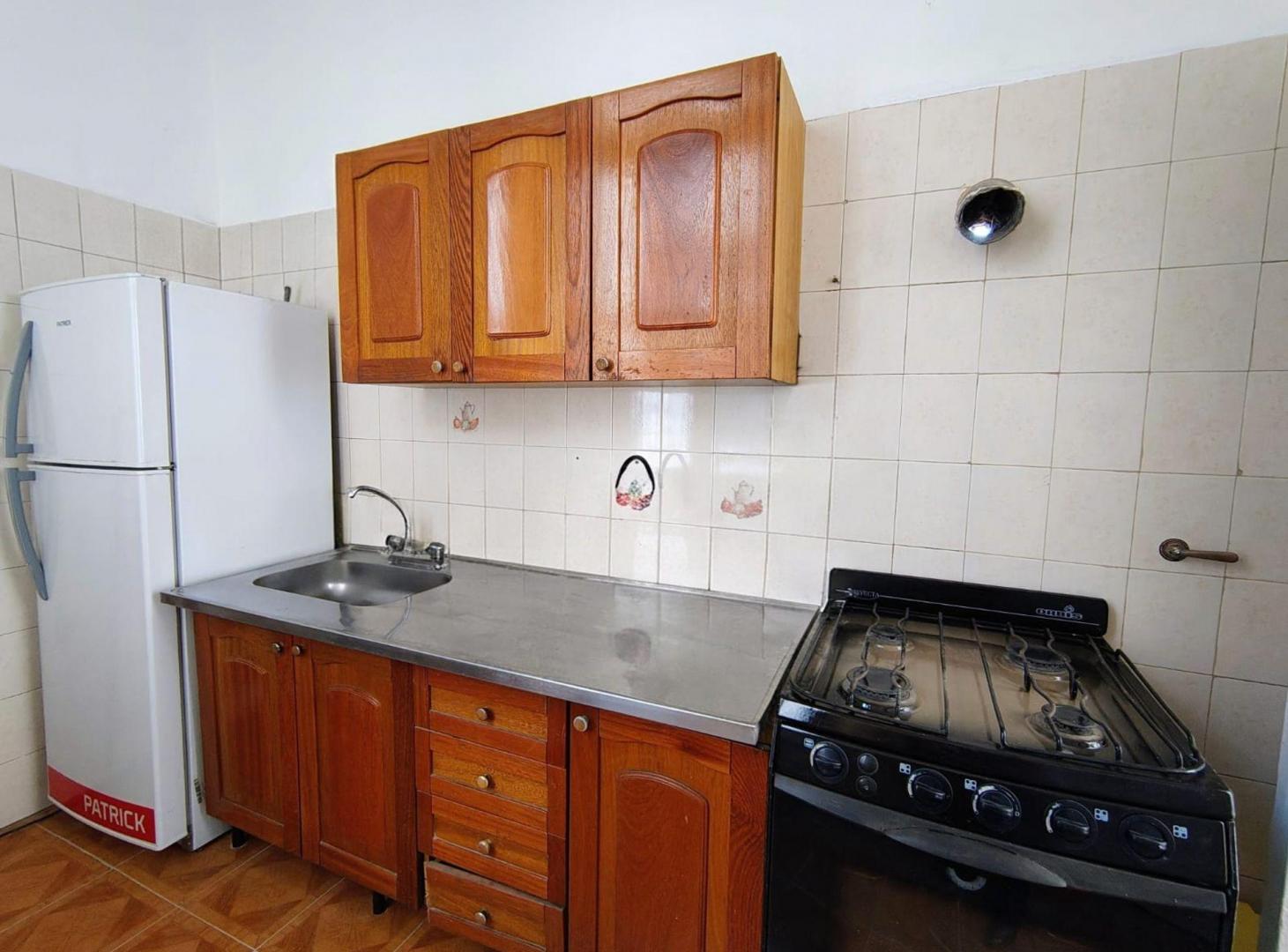 Foto de VENTA DEPARTAMENTO 2 AMBIENTES CON PATIO BALVANERA, imagen 4