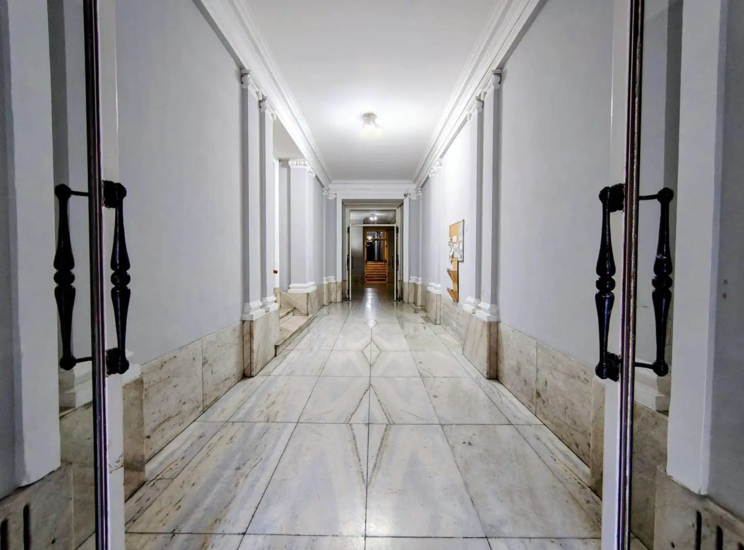 VENTA DEPARTAMENTO 2 AMBIENTES CON PATIO BALVANERA 8