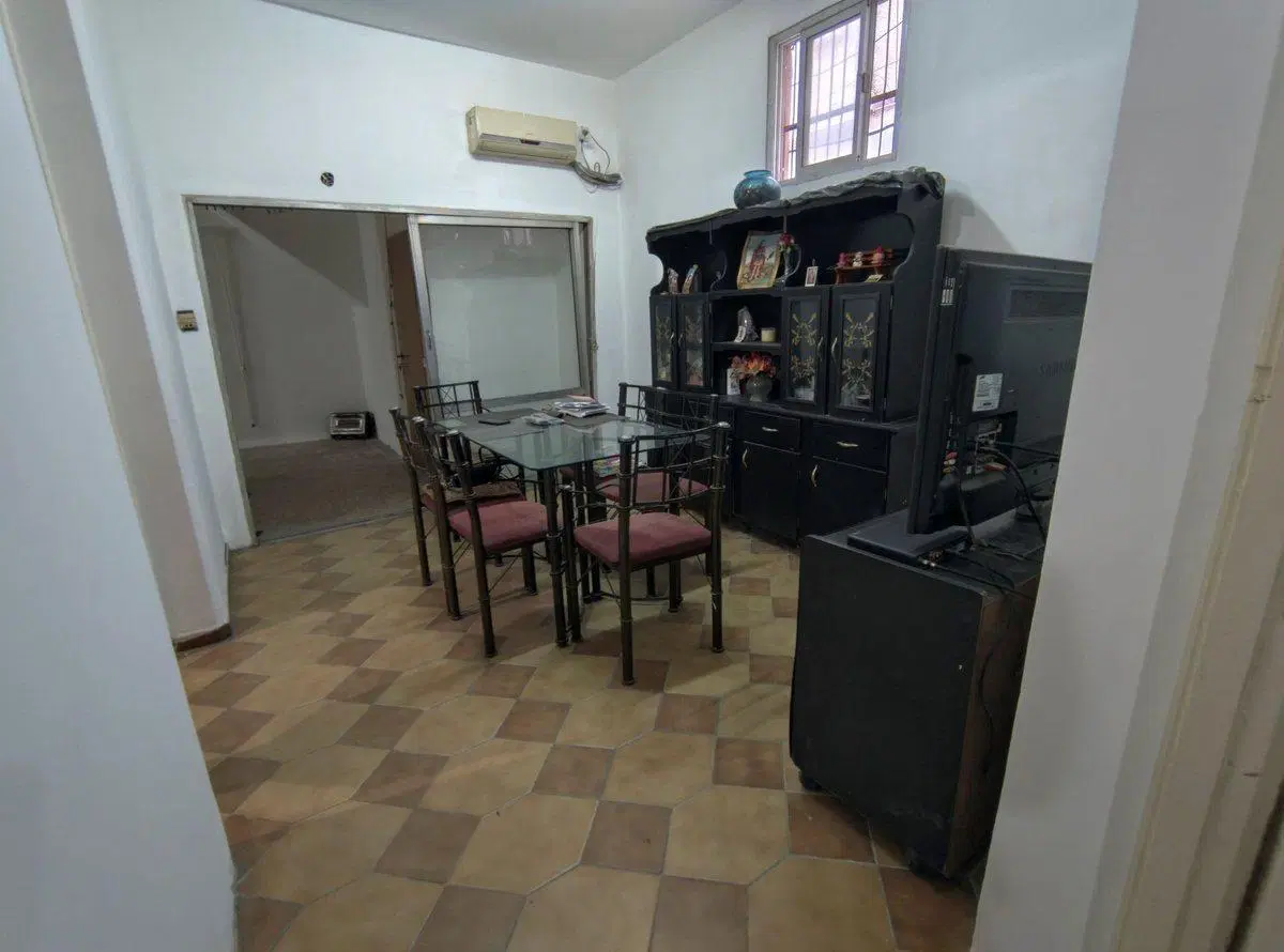 VENTA PH S EXPENSAS PB Y 1° PISO FRENTE Y TERRAZA 5