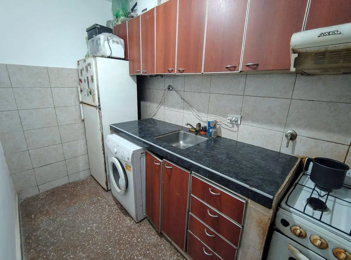 VENTA PH S EXPENSAS PB Y 1° PISO FRENTE Y TERRAZA 5