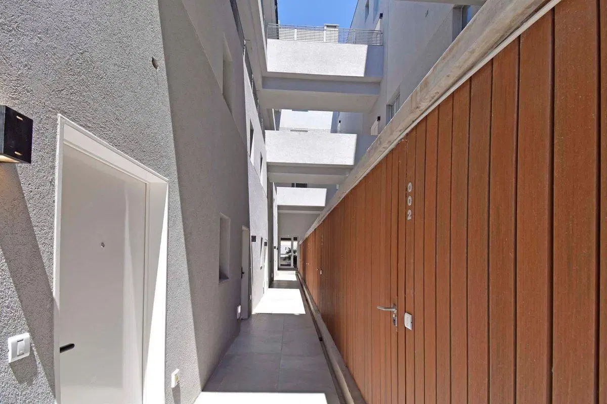 Duplex con jardin propio y cochera 5