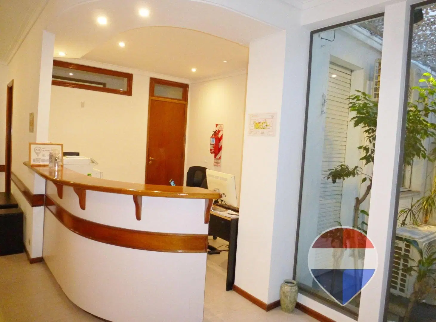 VENTA OFICINA Consultorios 6 amb 4 bañ  AP Credito 2