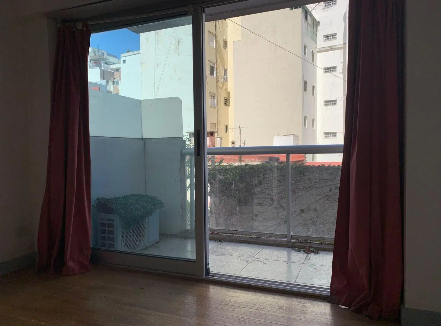 MONOAMBIENTE TRANQUILO AL CONTRAFRENTE BALCON 4