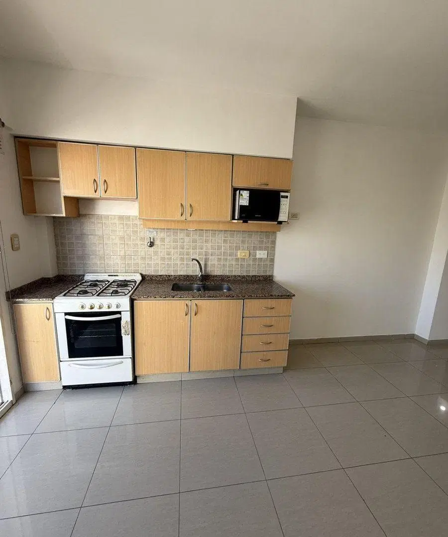 Venta monoambiente con cochera y balcon!!! 5