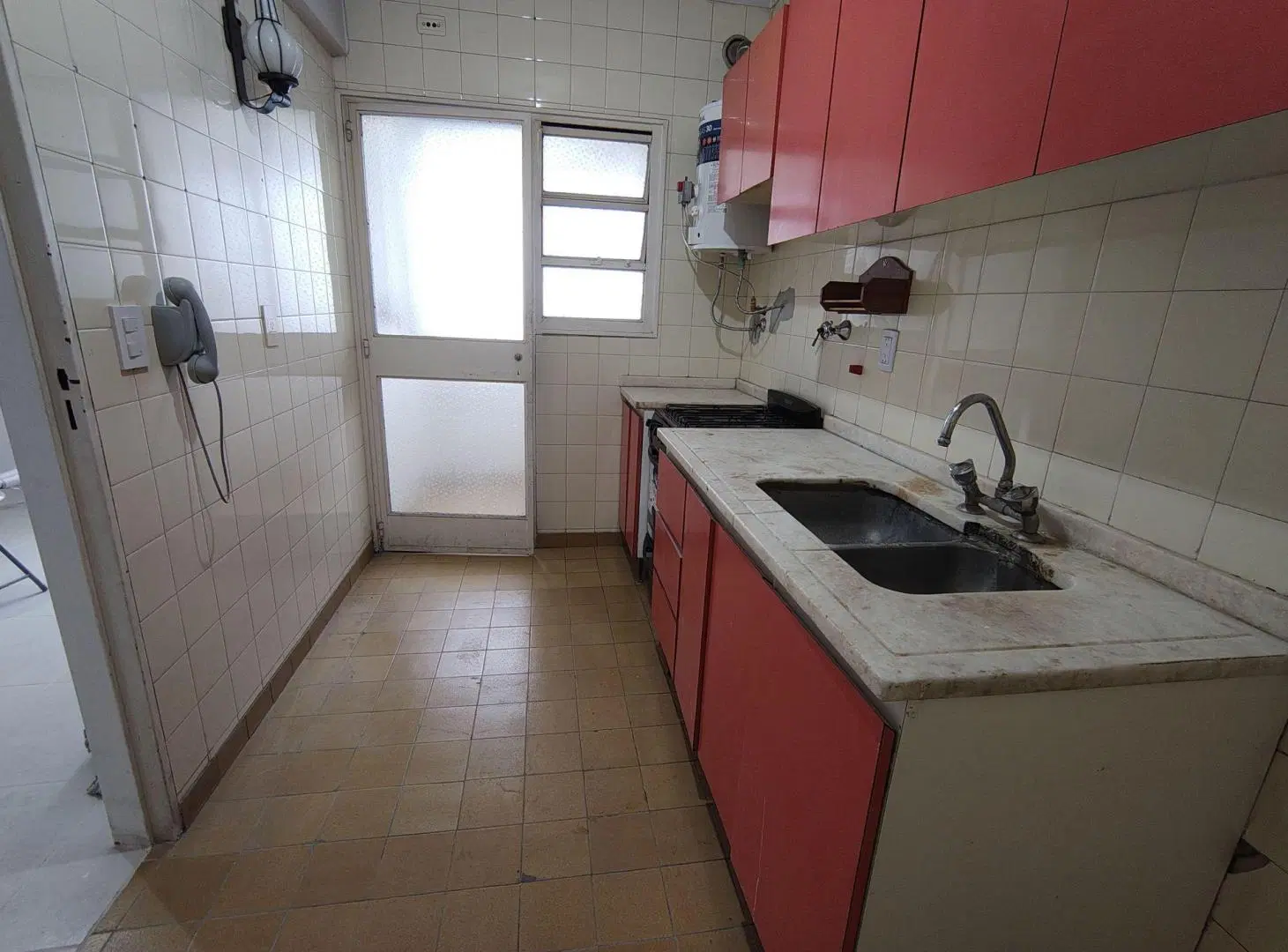 ALQUILER OFICINA/CONSULTORIO CENTRO LOMAS D ZAMORA 4