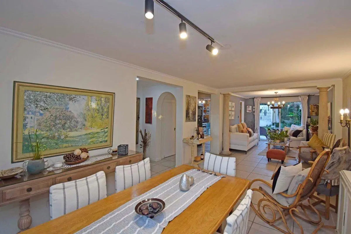Triplex de 3 dormitorios, jardin y vista al SIC 5