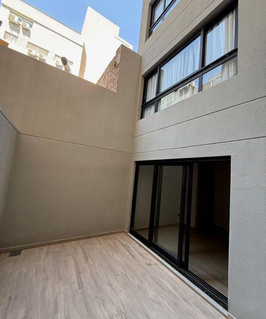 VENTA MONO CON PATIO A ESTRENAR  PALERMO HOLLYWOOD 4