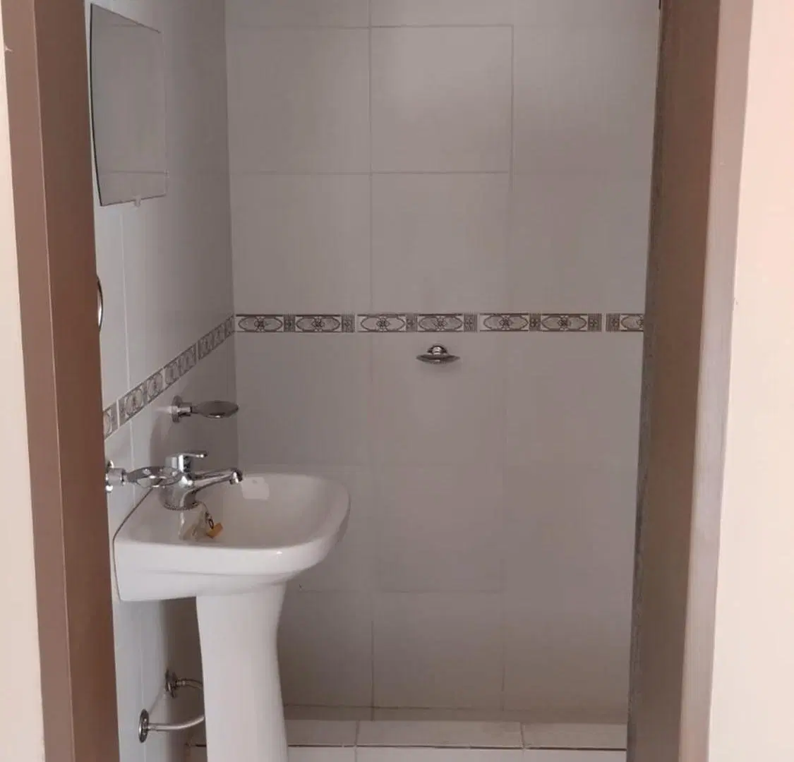 DEPOSITO + VIVIENDA. VENTA EN BLOCK. 5