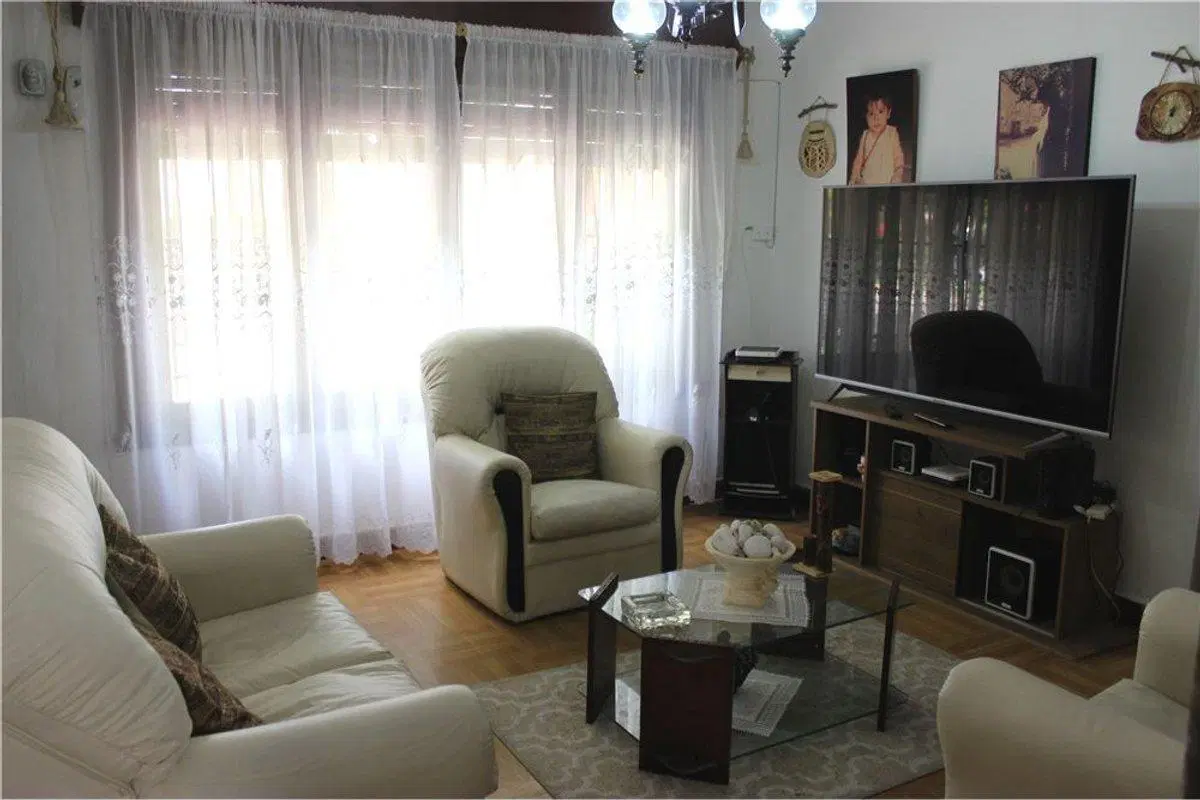 Imperdible 4 amb con Jardin Parrilla Villa Lugano 8