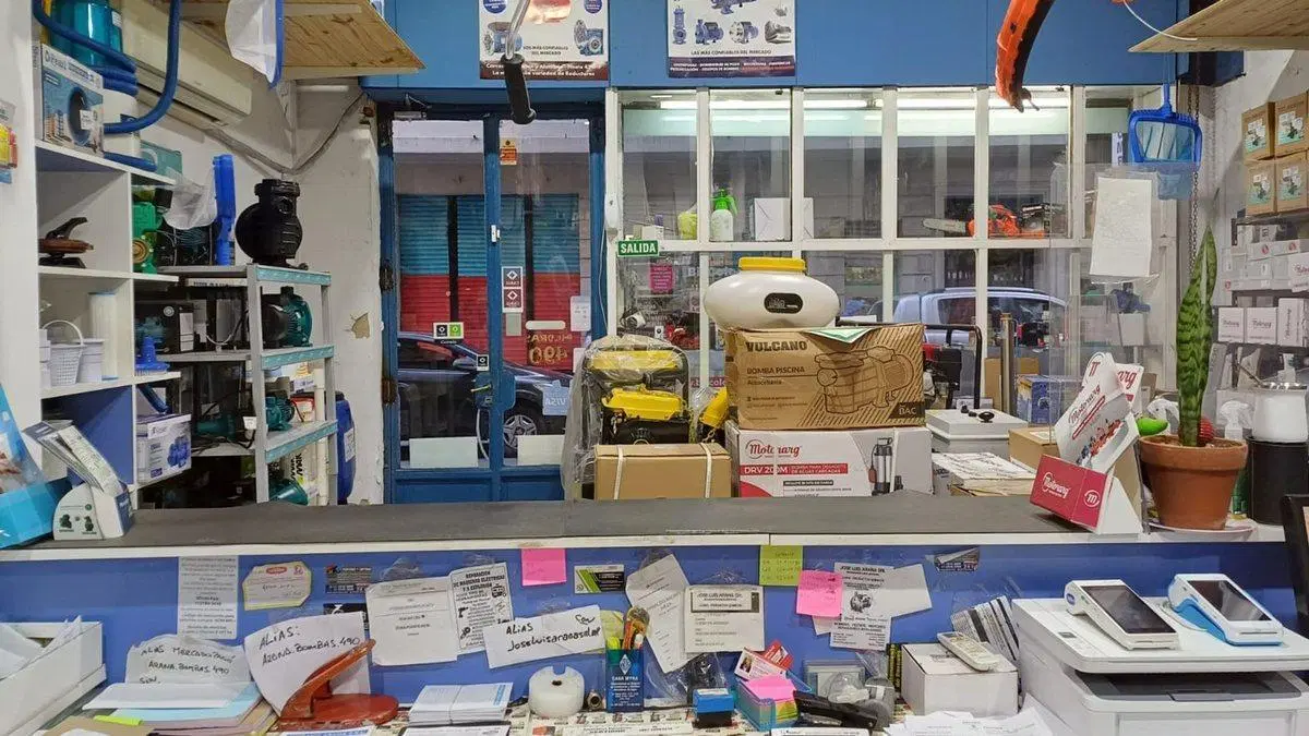 Local Comercial . 3 ambientes. PBAJA Y SOTANO 5