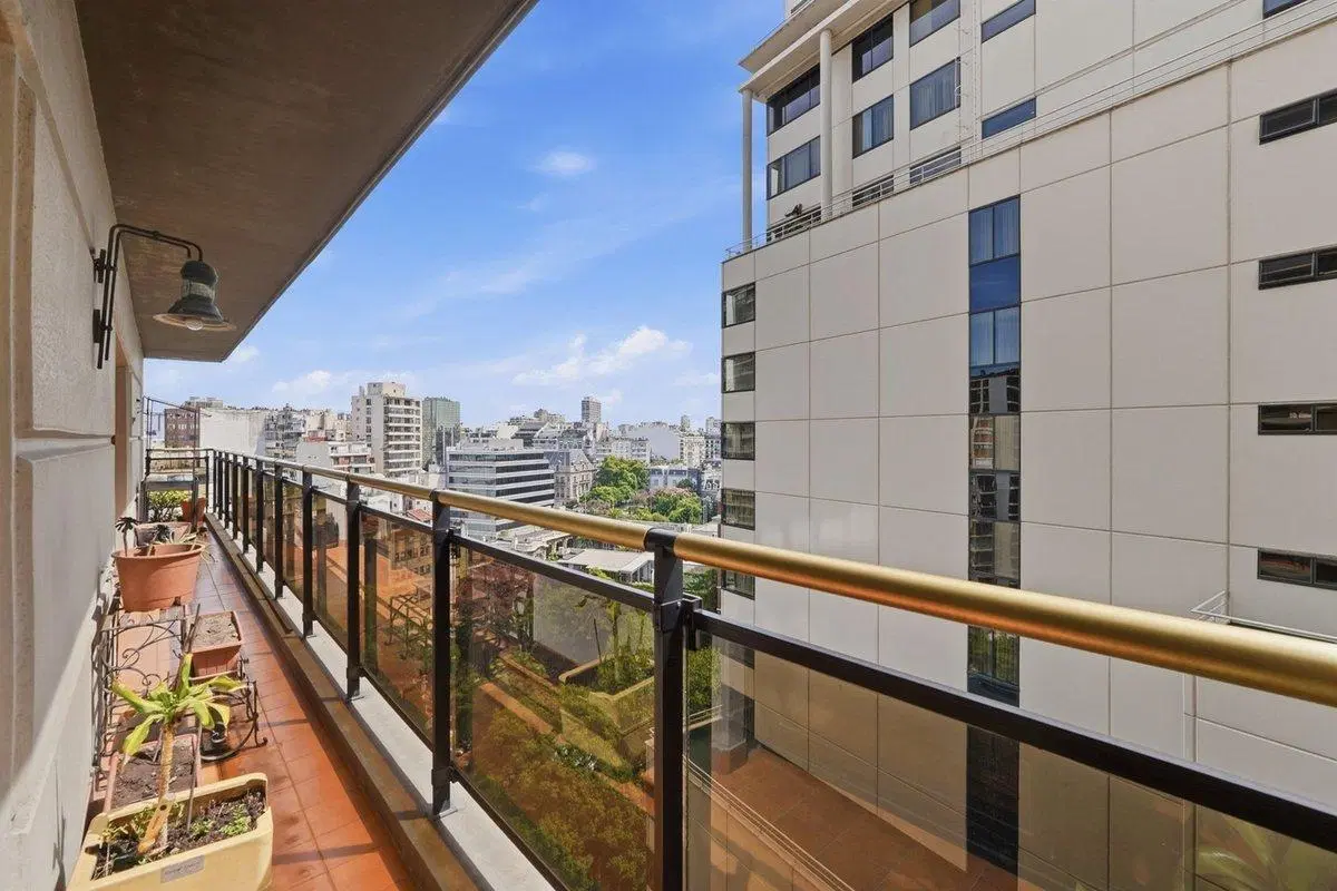 Venta Departamento con 4 habitaciones en suite 4