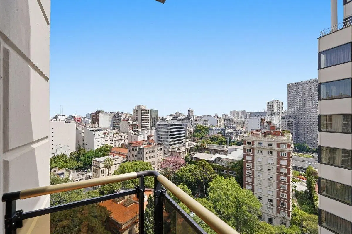 Venta Departamento con 4 habitaciones en suite 8