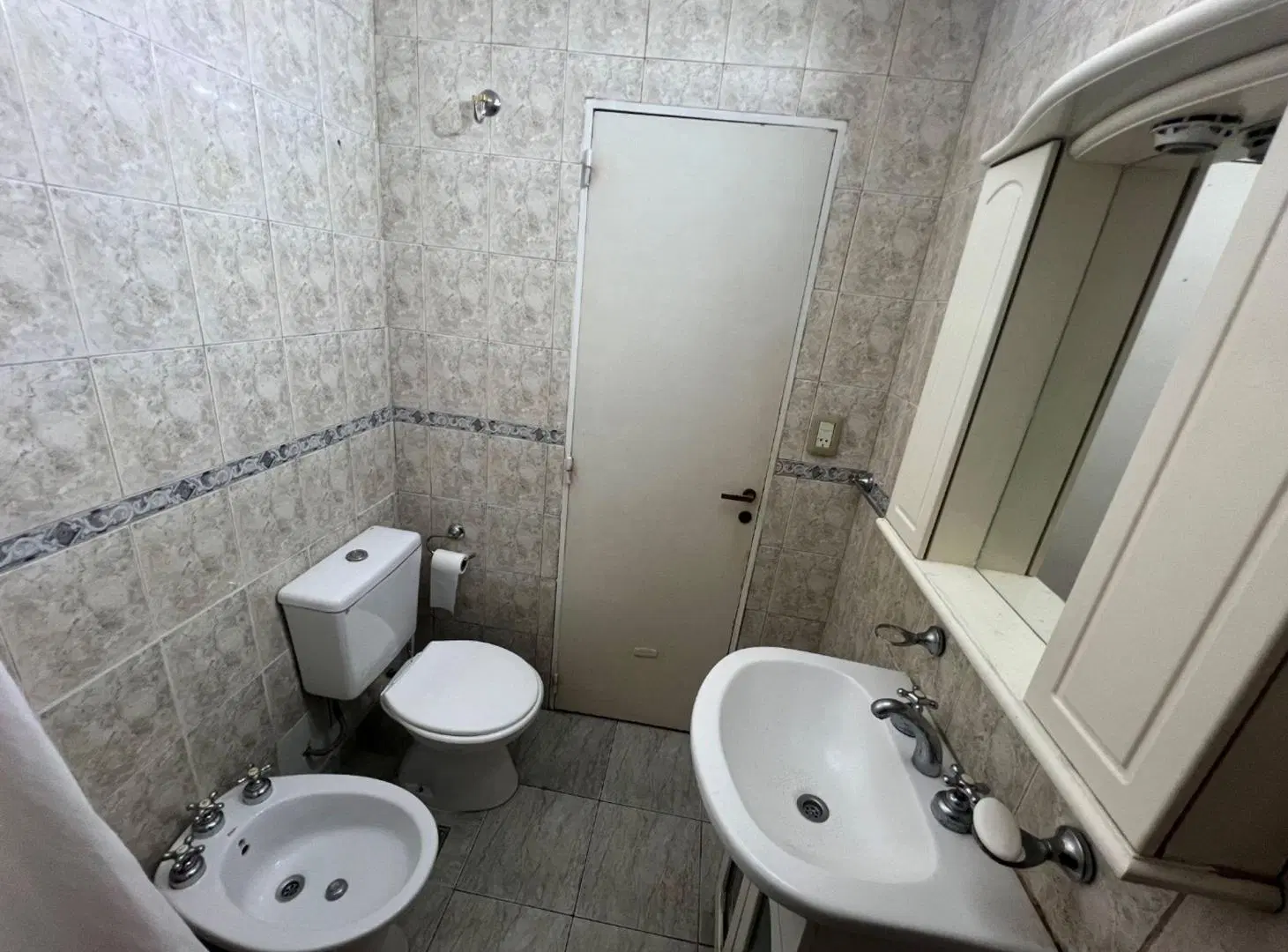 VENTA DOS AMBIENTES APTO PROFESIONAL CON BALCON 8