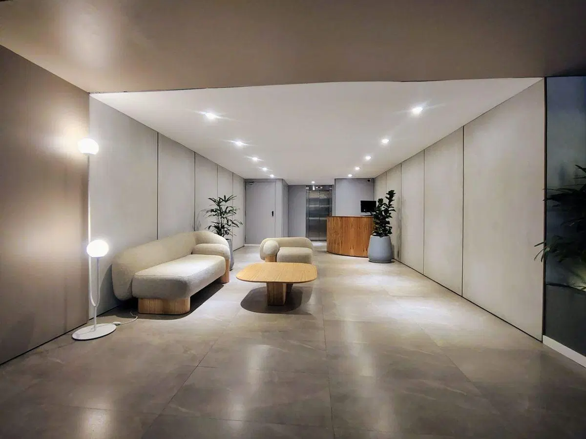A ESTRENAR AMPLIO Y LUM 46 m2 BALCÓN C/ PARRILLA 5