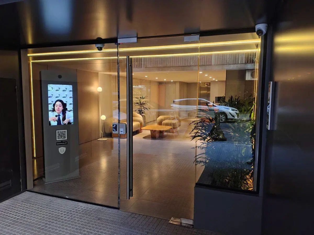 A ESTRENAR AMPLIO Y LUM 46 m2 BALCÓN C/ PARRILLA 2