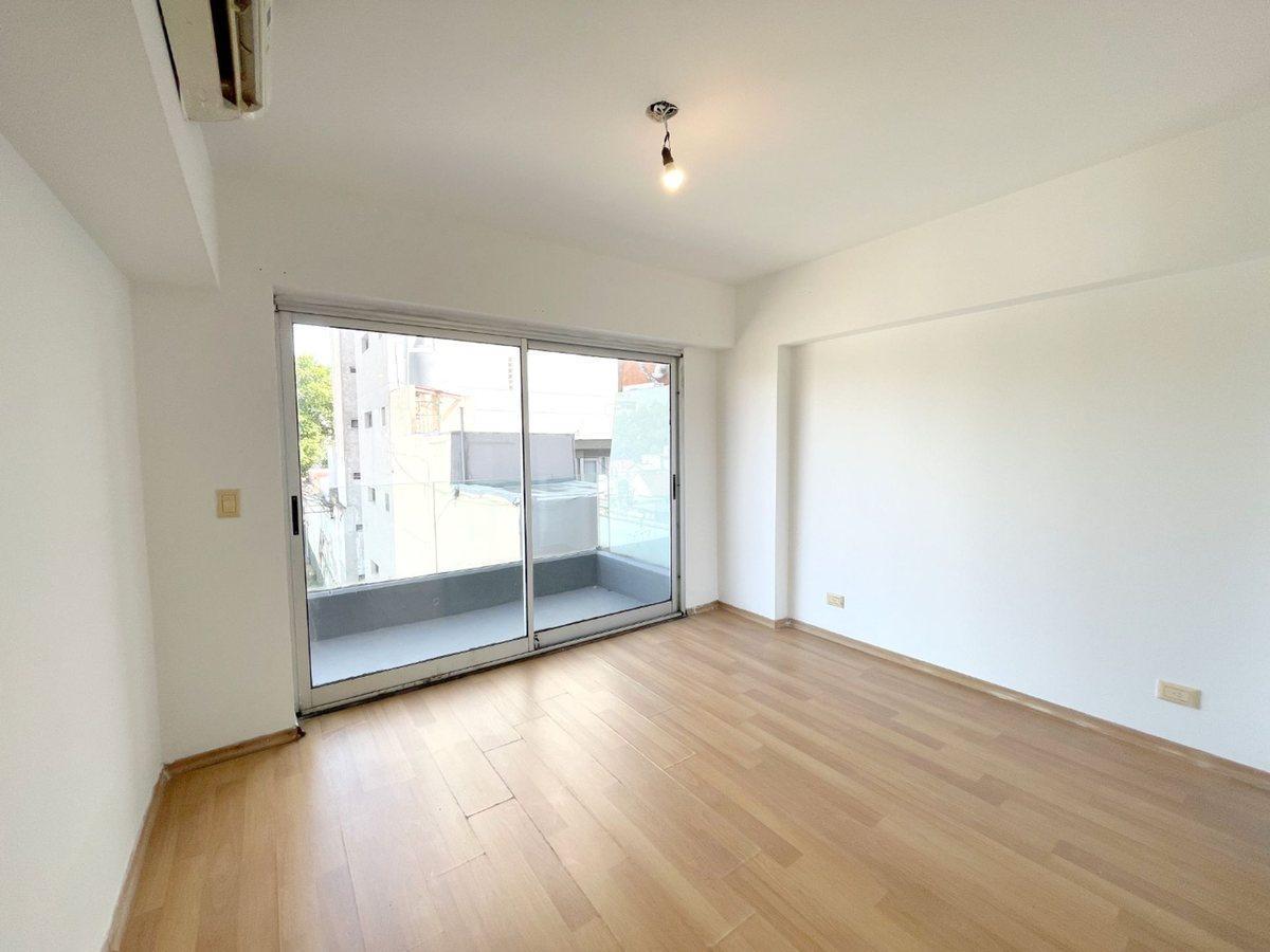 Foto de VENTA- BALVANERA- LUMINOS0 3 AMB- BALCON- PISCINA, imagen 1