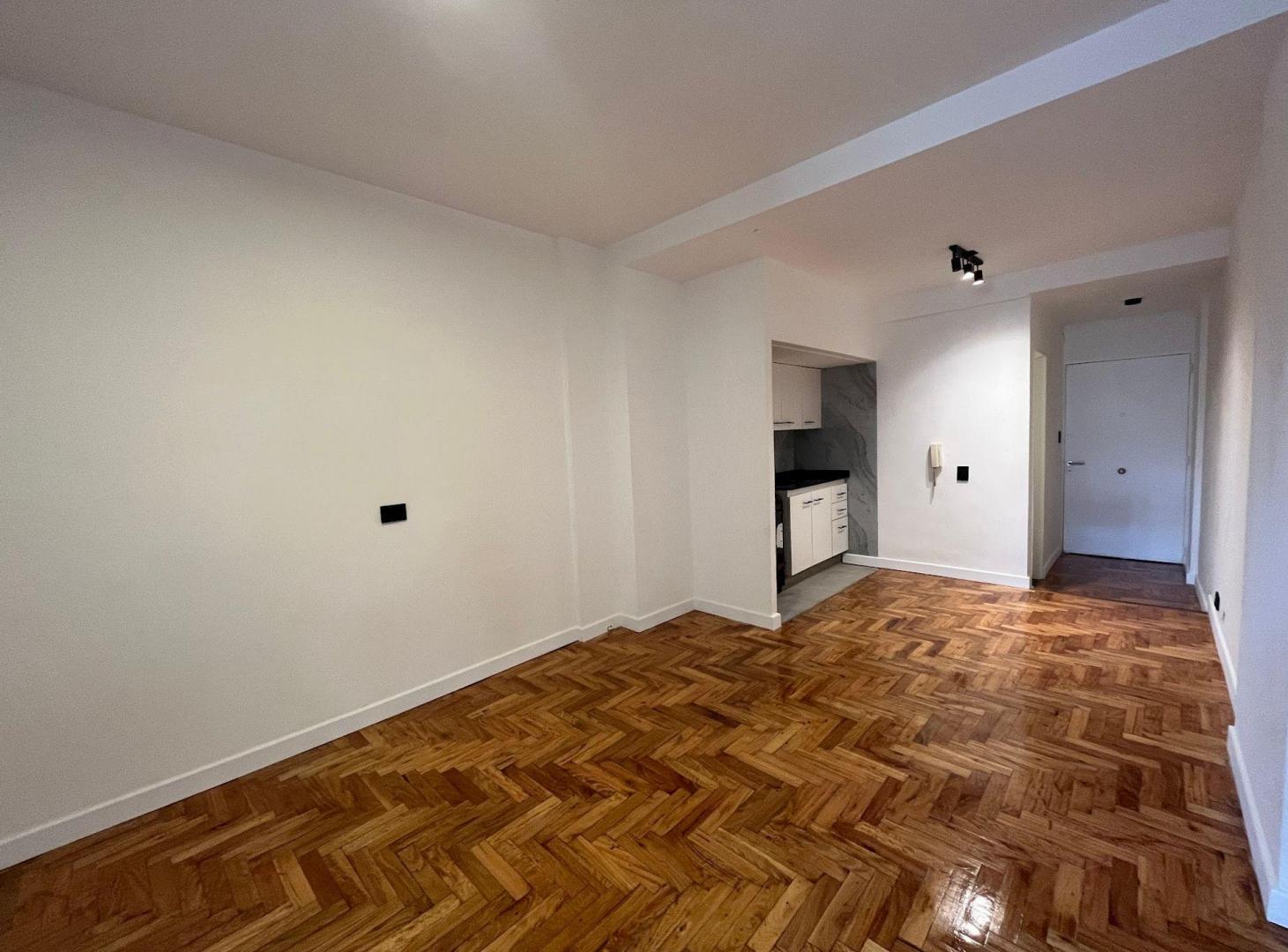 Foto de ALQUILER MONOAMBIENTE C/ BALCÓN Y ROPERO - CAÑITAS, imagen 2