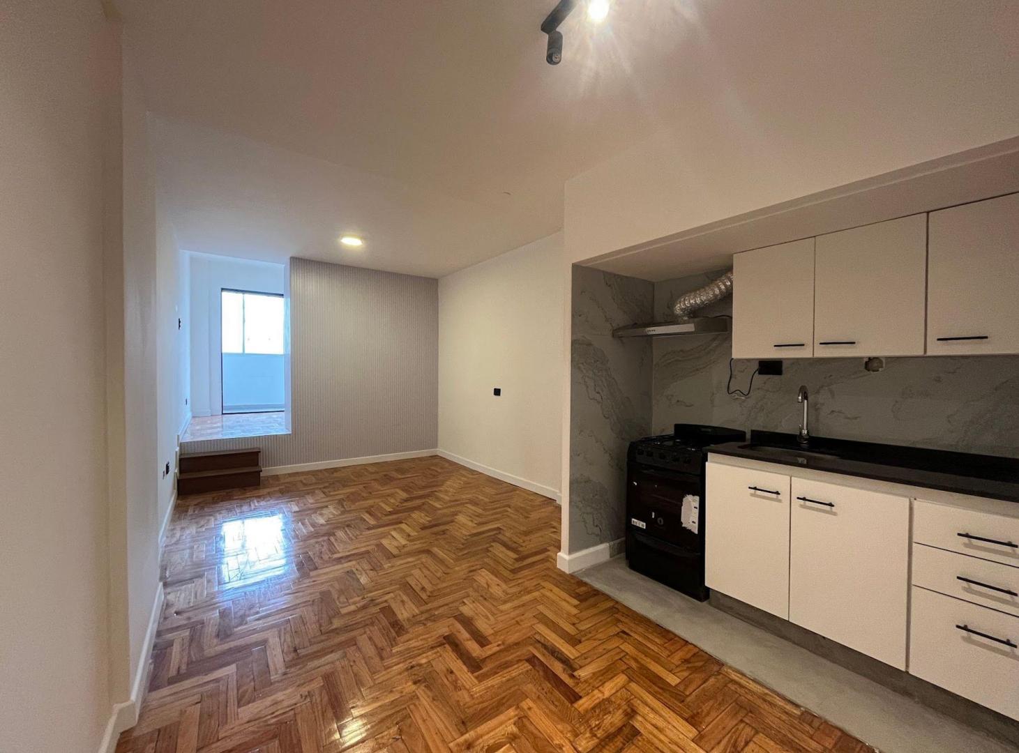Foto de ALQUILER MONOAMBIENTE C/ BALCÓN Y ROPERO - CAÑITAS, imagen 3