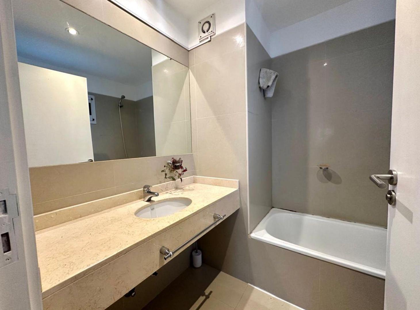 Foto de Semipiso de 2 ambientes con balcón y amenities, imagen 4